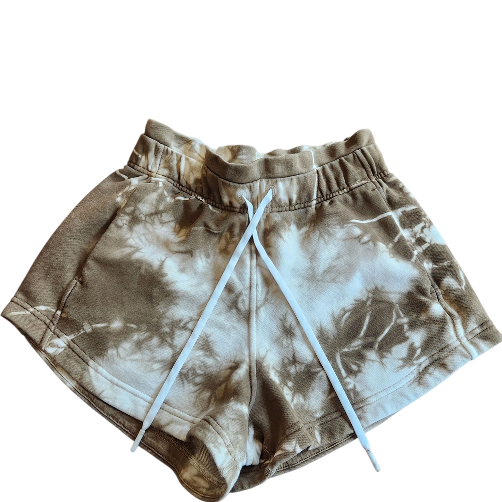 LULULEMON Inner Glow High Rise Tie Dye Shorts, Size 4